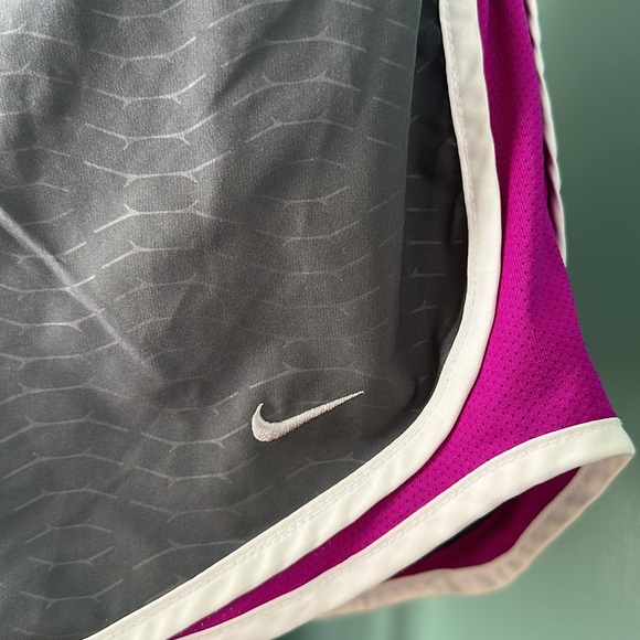Nike Dri-Fit gray & purple shorts size medium - Picture 2 of 4